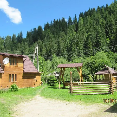 Zajazd Sadiba Pid Skeleyu *