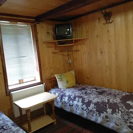 Zajazd Sadiba Pid Skeleyu *