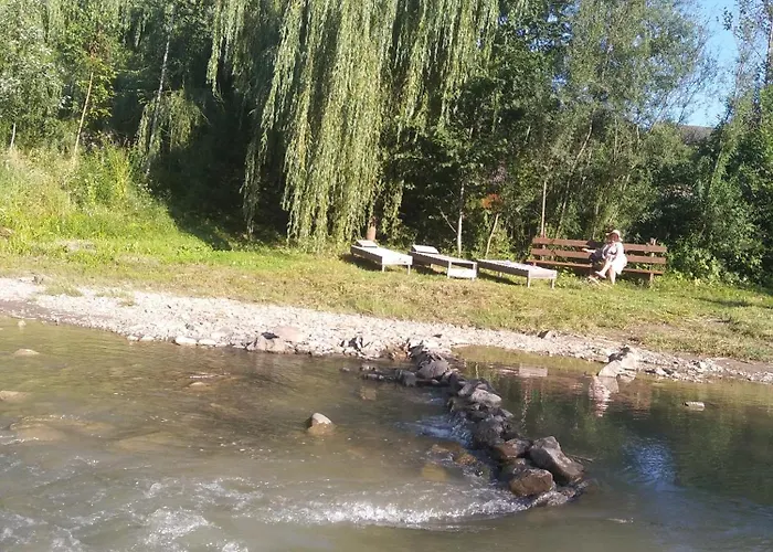 Sadiba Pid Skeleyu Gasthof Putyla