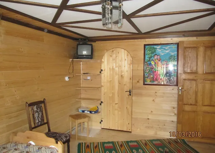 Sadiba Pid Skeleyu Gasthof Putyla